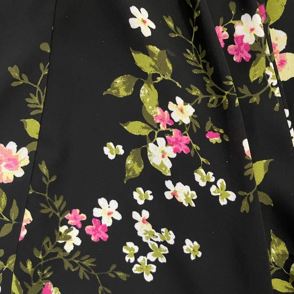 Maison Jules Women's Black Floral Sleevless dress, size 2 - Picture 6 of 9